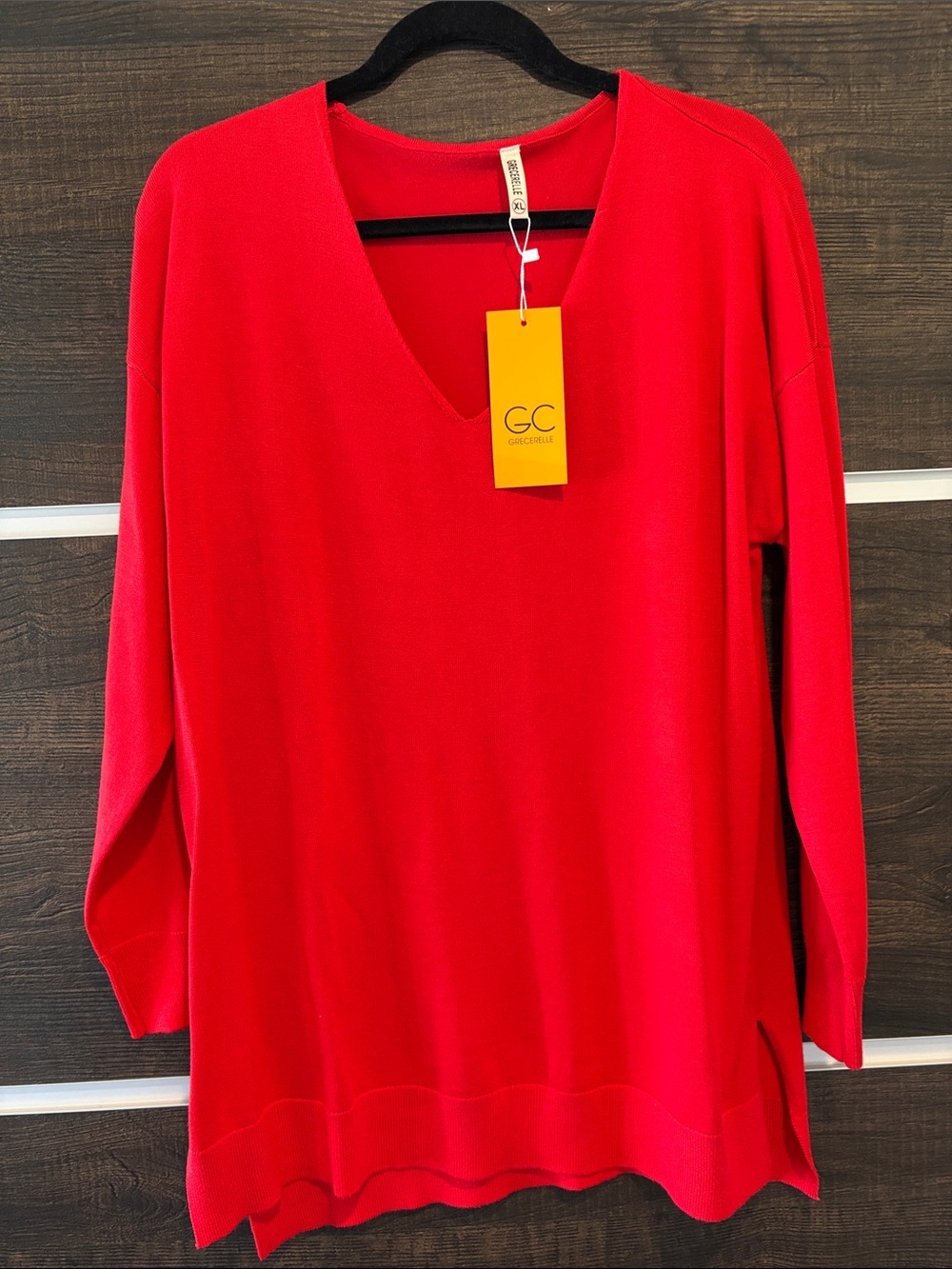 GG Collection Bright Red V-Neck Women's Sweater - Size XL - NWT
